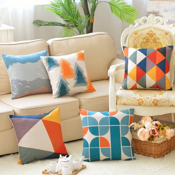 Popular decorative pillows: modern trends of 2023