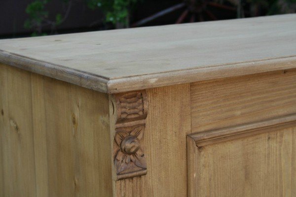 TV Sideboard softwood carving